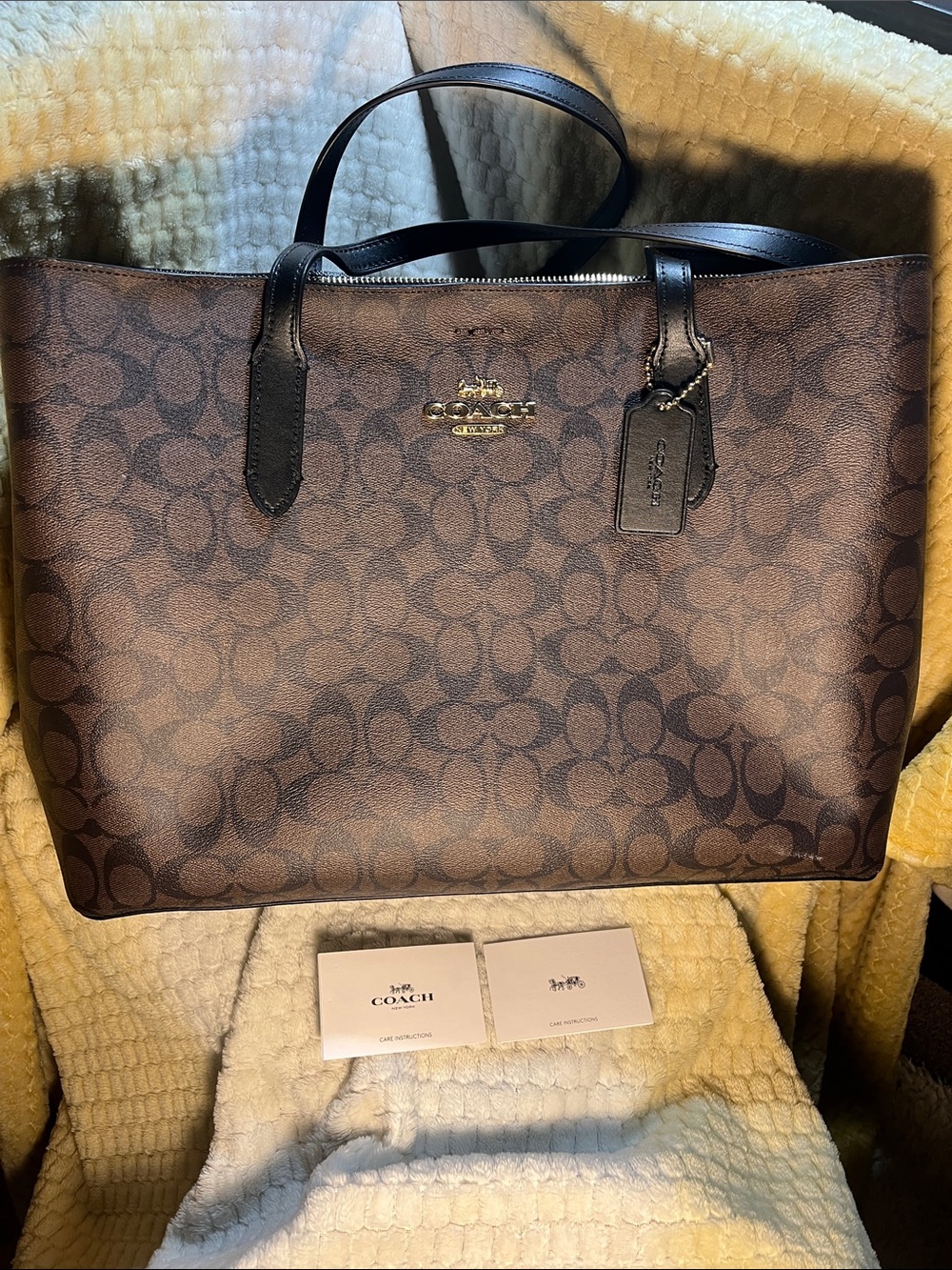 Coach Brown Signature Monogram Tote with Black Handles (P-6)